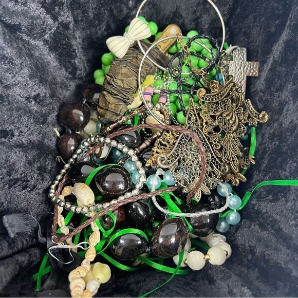 Crafters jewelry and junk drawer 5lbs vintage to current 5 pound scoop - Picture 8 of 8